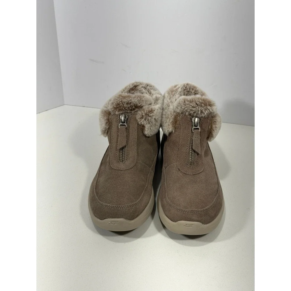 Skechers Go Walk Joy Brown Faux Fur Trim Front Zip Winter Ankle Boots Women sz 7